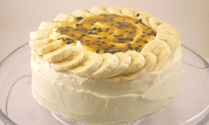 Banana cake with passionfruit cream