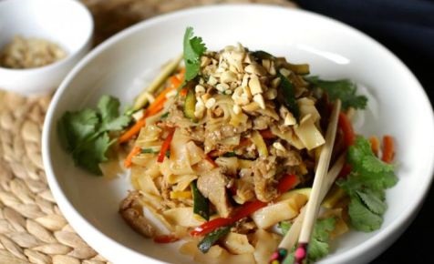 Hoisin pork with rice noodles