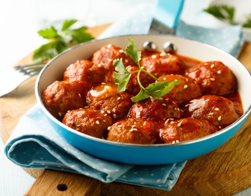 Slow Cooker Meatballs Family Friendly Dinner Recipe Kidspot