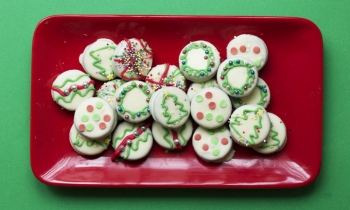 oreo christmas bauble biscuits