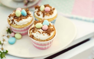 White chocolate easter egg cupcakes