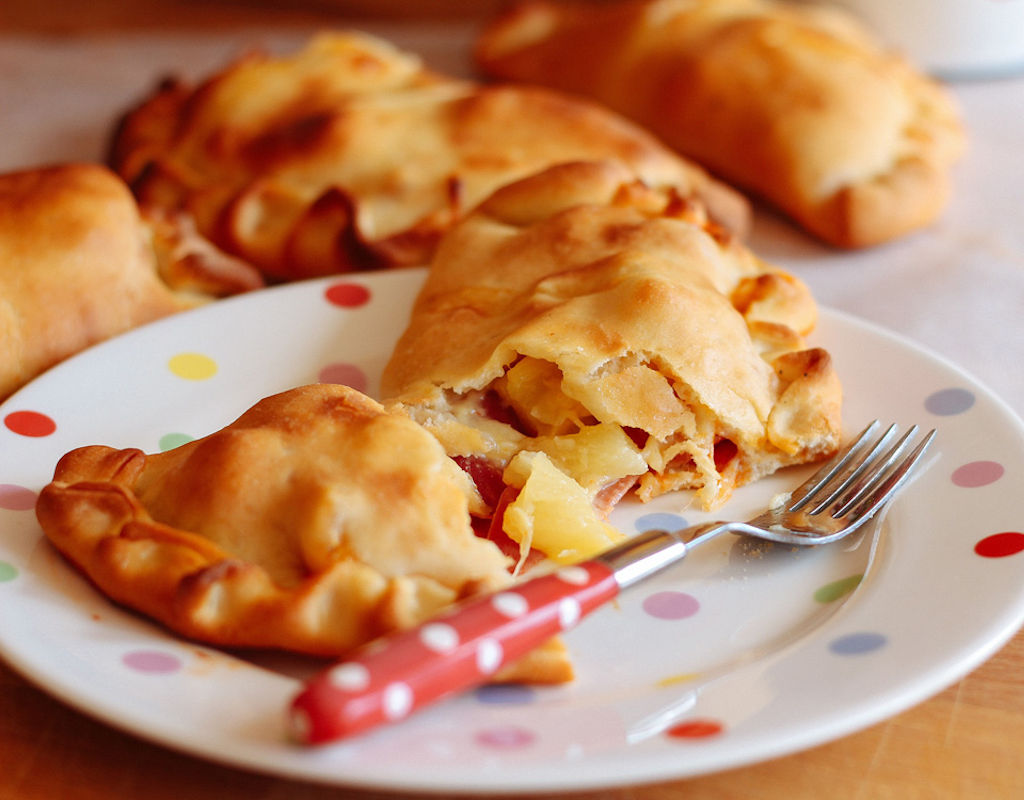 Ham and pineapple calzones