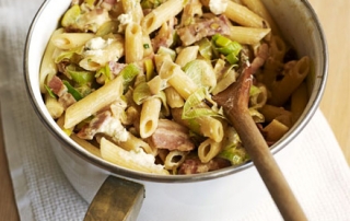 Bacon leek pasta