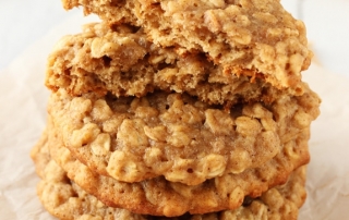 Banana-oat cookies