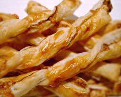 Cheesy Vegemite pastry twists