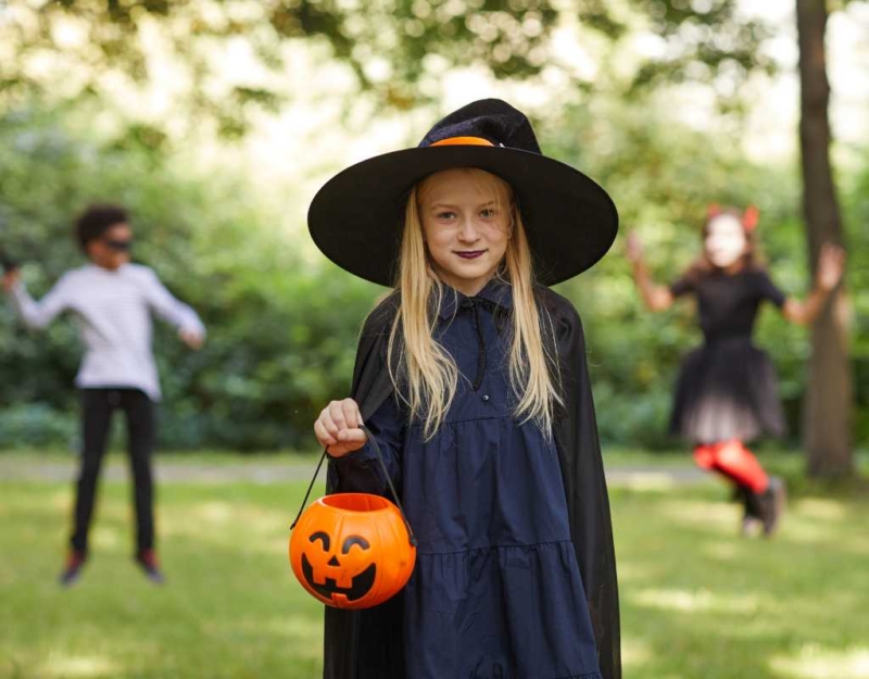 Witch costume: How to dress like a witch | Activities | Kidspot