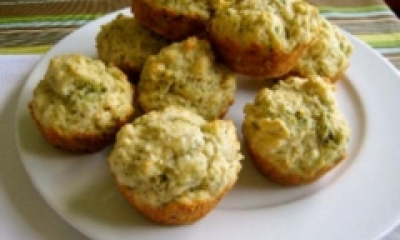 Pesto and parmesan muffins