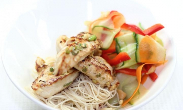 Chicken noodle salad