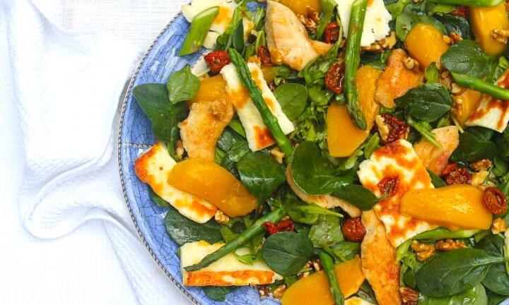 Chicken haloumi salad