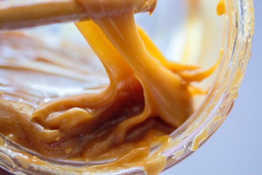 Healthy caramel dip