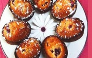 Lime and raspberry friands