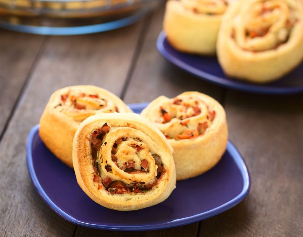 Bacon and cheese scrolls recipe