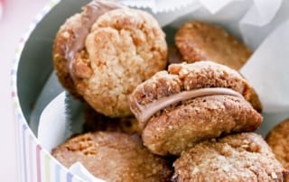 Nutella and peanut butter yo-yos