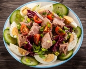 Tuna and egg salad (lazy nicoise)