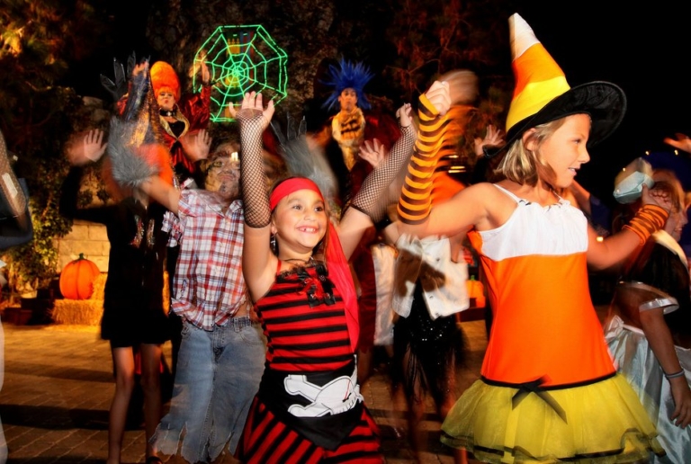 Kids Activities Halloween Activities Monster Mash Freeze Dance