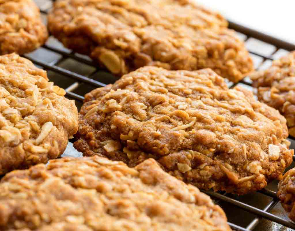 Chewy Anzac biscuits
