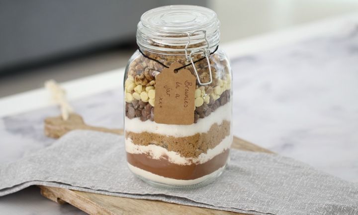 brownies in a jar