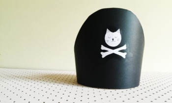 Make your own paper pirate hat