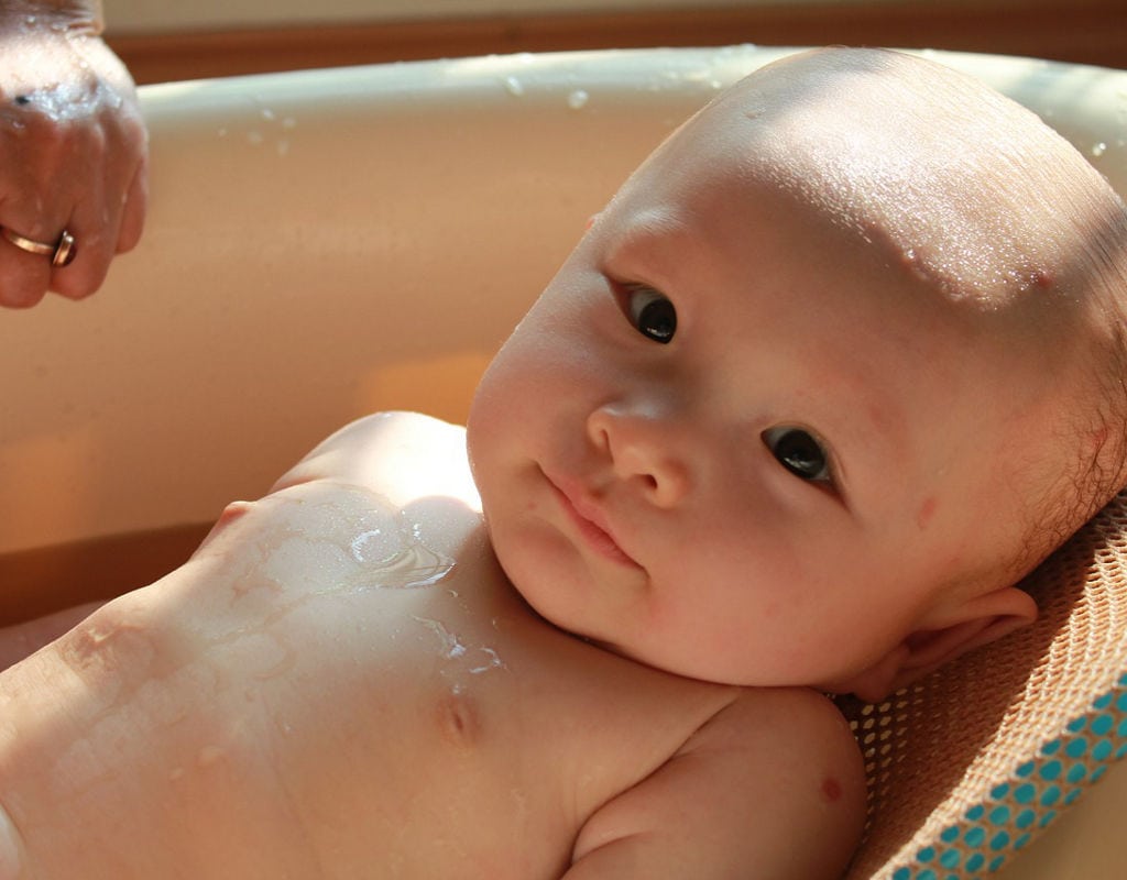 Baby bathing tips