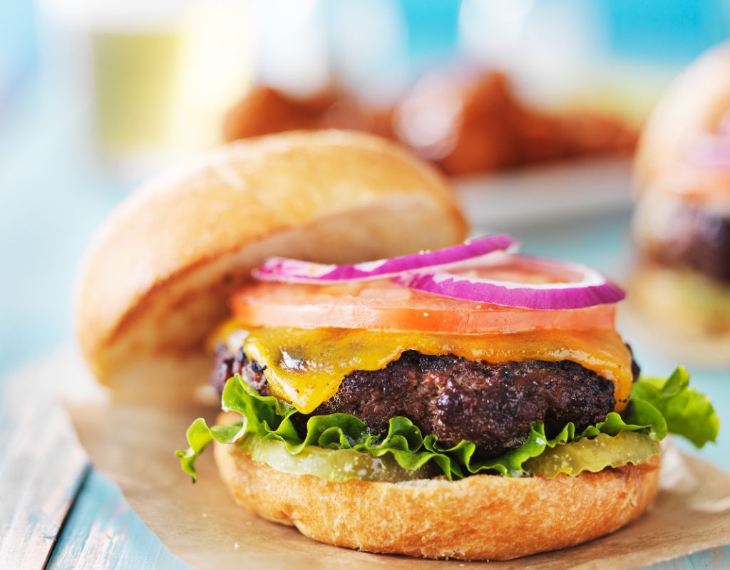 Homemade Beef Cheeseburgers | Fakeaways