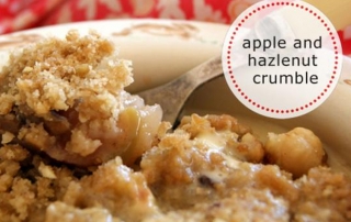 Apple and hazelnut crumble