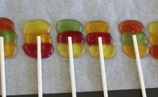 Gummi bear lollipops