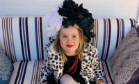 Cruella De Ville dress up on Kidspot