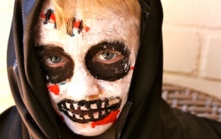 Halloween face paint on Kidspot