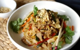 Hoisin pork with rice noodles