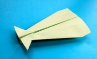 Flying fox paper plane on Kidspot