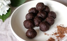 Chocolate brownie bliss balls