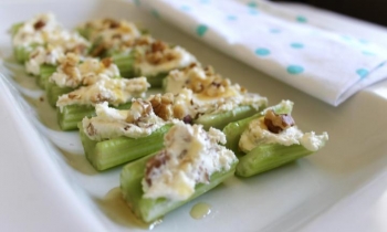 Goat's cheese and walnut celery bites
