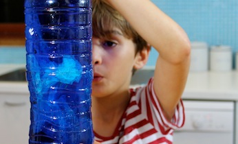 Make your own jellyfish in a bottle on Kidspot