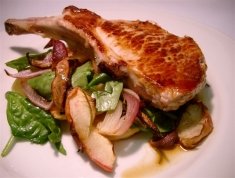 Pork cutlets with roasted apples