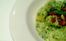 Gnocchi with pesto cream