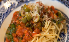 Easy spaghetti puttanesca