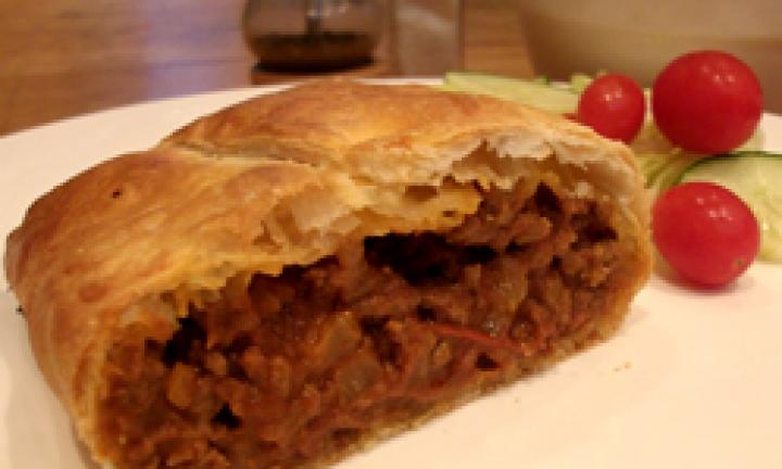 Spicy mince pasties