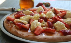 Strawberry and ricotta dessert pizza