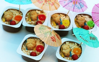 Tiny Teddy beach dessert cups