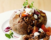 Baked potato with mince