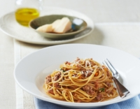 wholegrain veal napoletana spaghetti