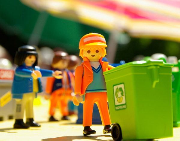 10 Ways to Keep Toys Clean and Organised | Kidspot