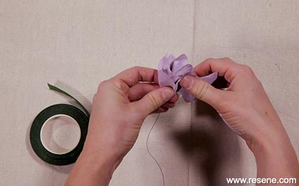 How to make a flower wall