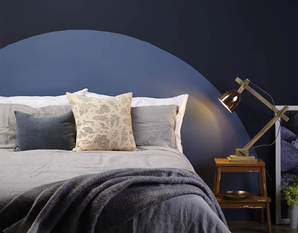 Paint your own circle headboard