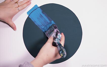 How to make a glow in the dark wall
