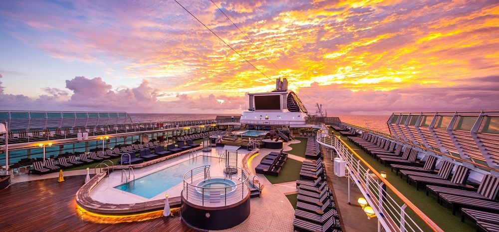 P&O cruise deck