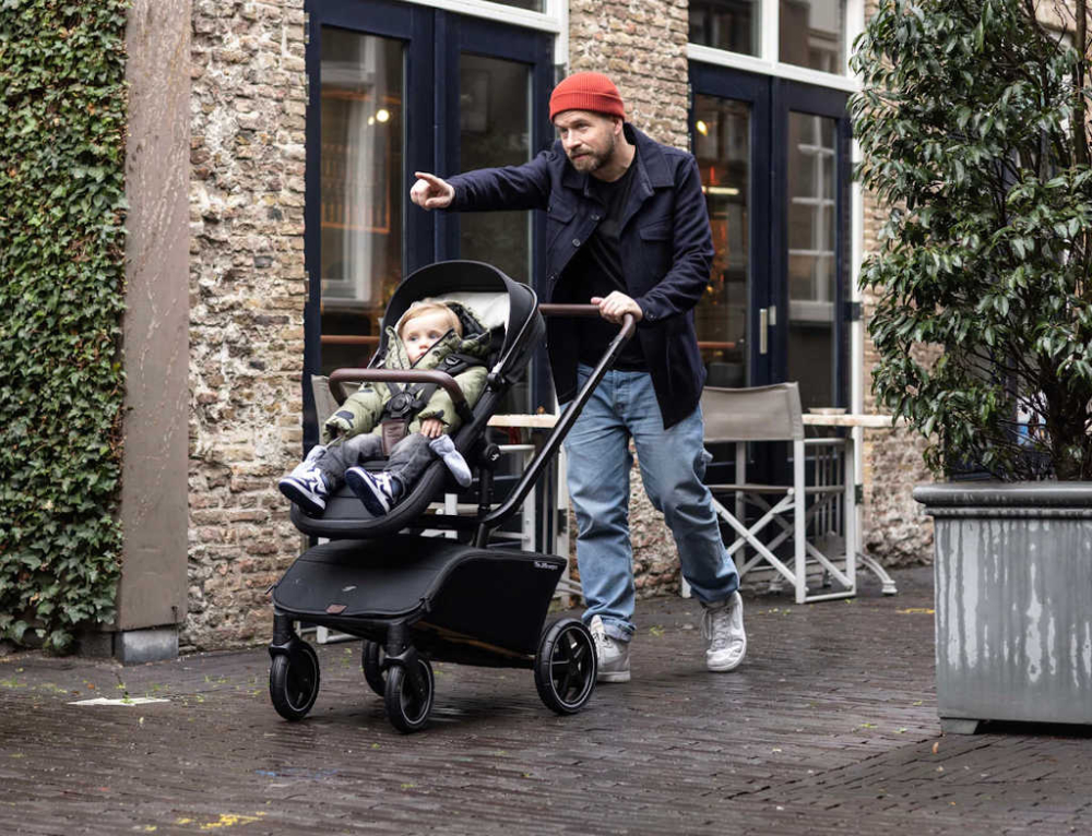 The Jiffle® Wagon Is Designed For Your Life With Kids & Life With More