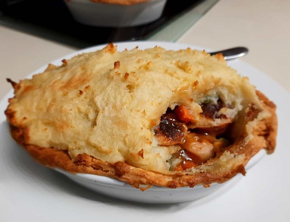 Sausage and mash pie