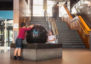 Te Papa rolling ball